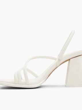 Call It Spring Luxe Strappy Block Heel Sandals White Size 8.5 3.5/4 in heel